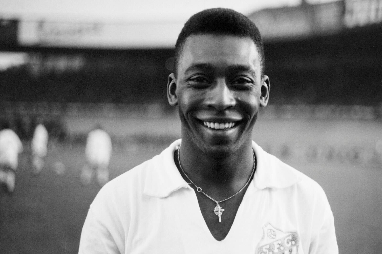 Pelé Cause Of Death, Tributes Pour In As Football Legend Dead At 82