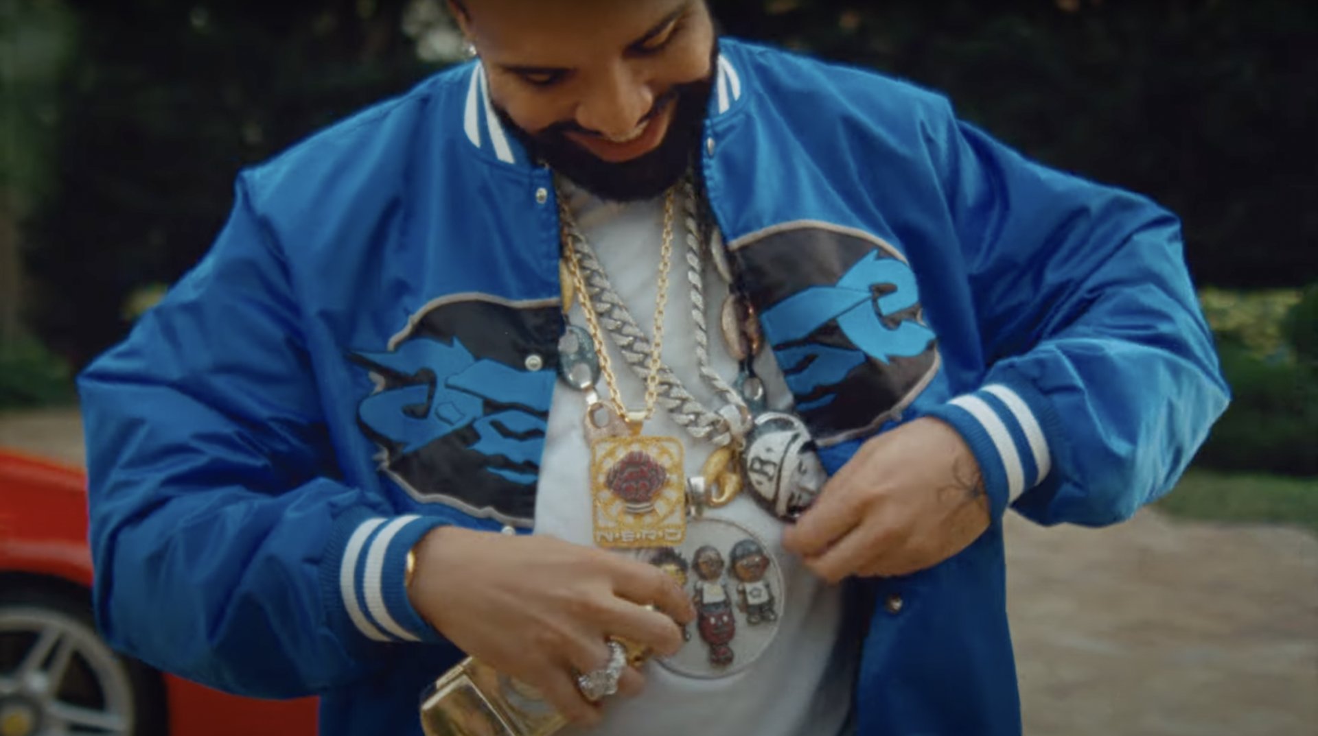 Drake Rocks Multiple Pharrell Chains In ‘Jumbotron Shit Poppin’ Video 