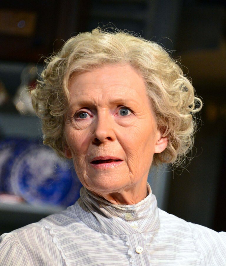 Angela thorne