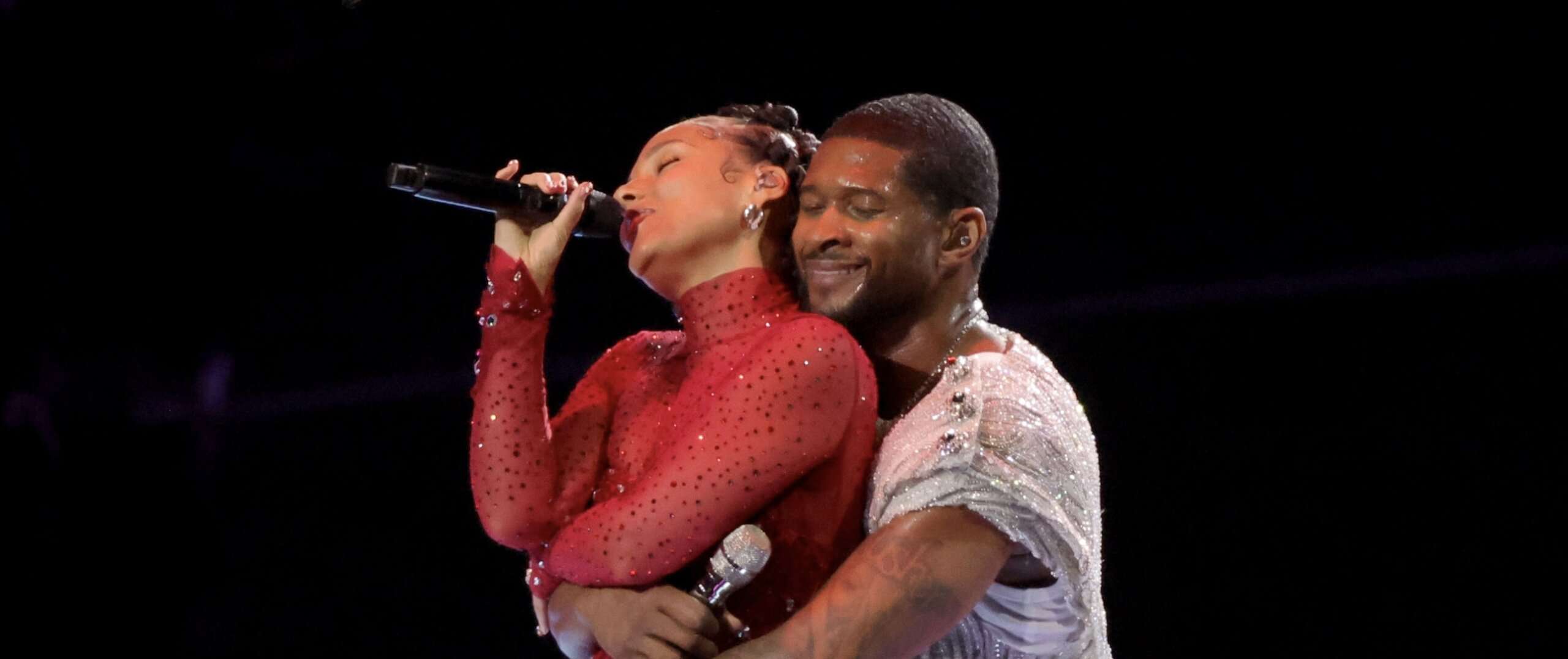 Usher and Alicia keys my boo at the Super Bowl