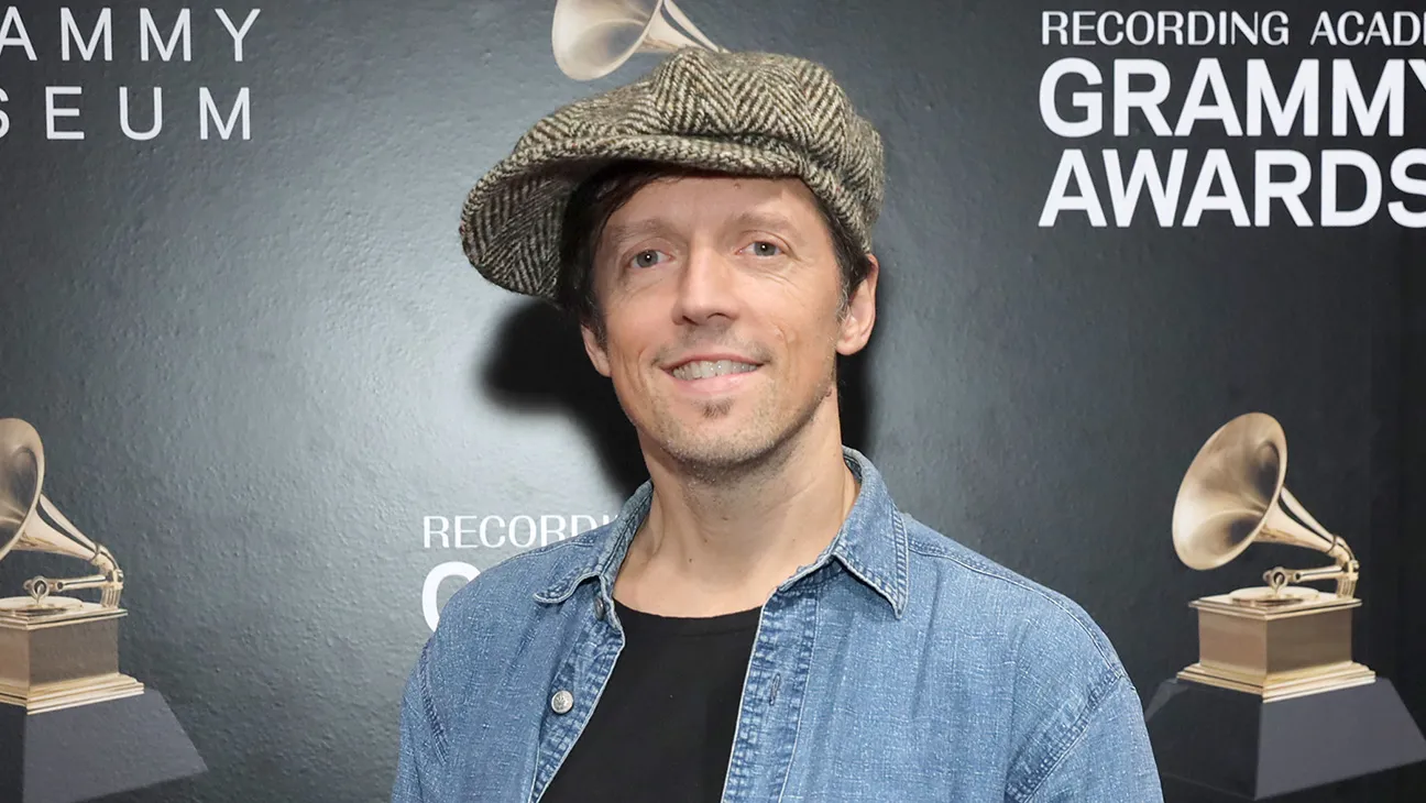 Jason Mraz's Love Life: Current Partner and Past Relationships Revealed