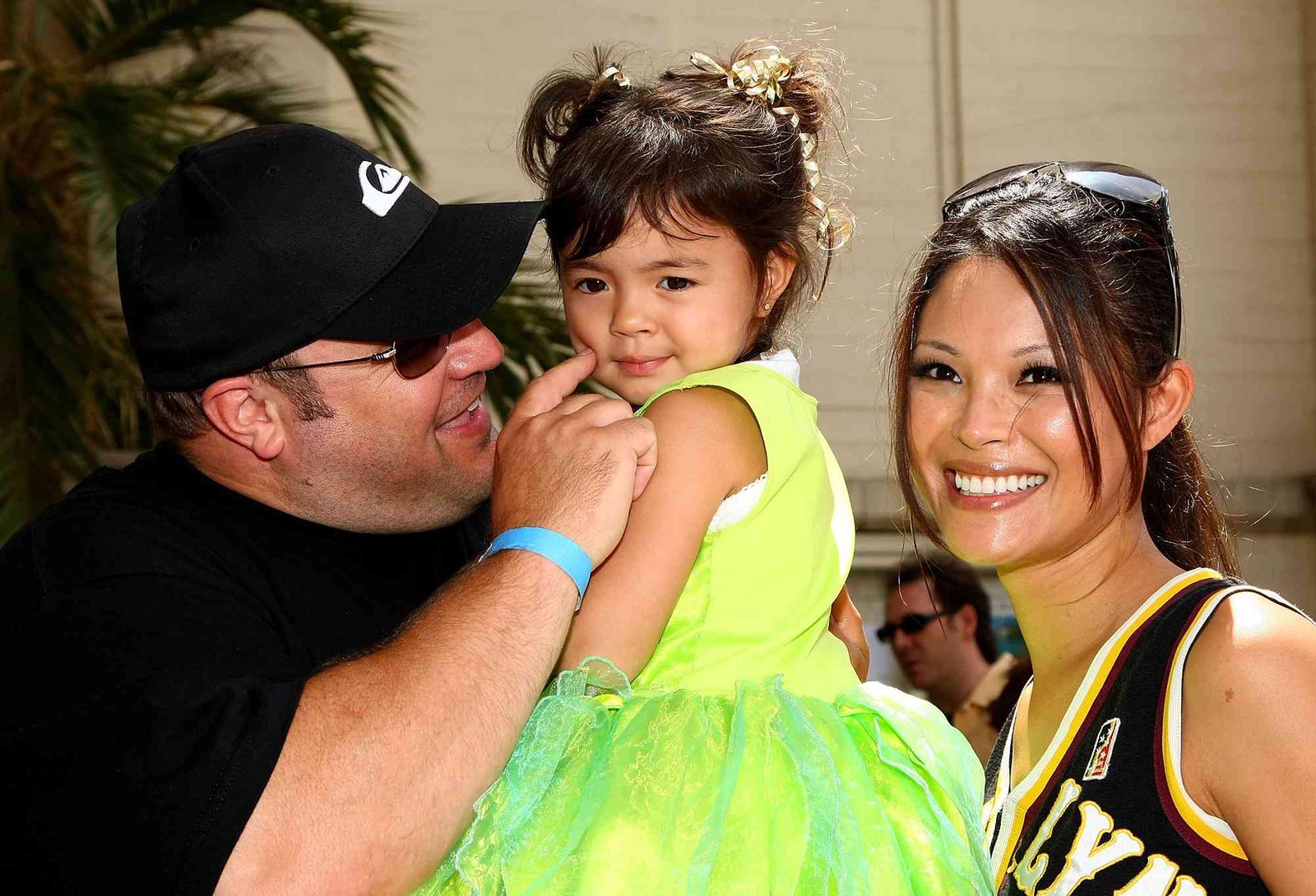 Steffiana de la Cruz Biography: The Life and Career of Kevin James' Wife